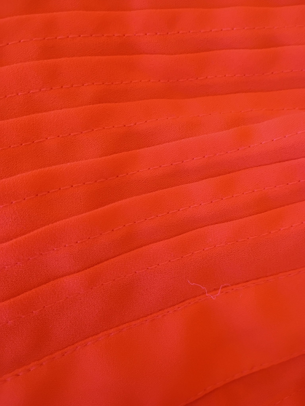 Ann Taylor Sleeveless Ruffle Pintuck Blouse in Coral/Red SZ L - Picture 6 of 6